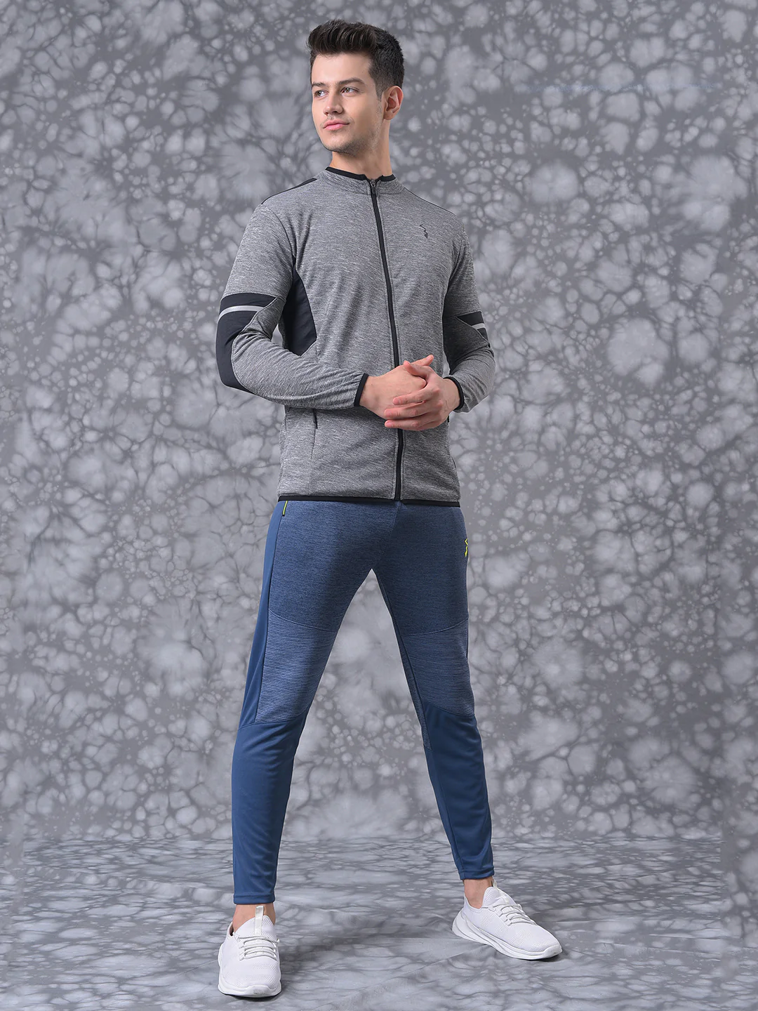 Solid Stylish Casual & Sports Tracksuit - Image 2