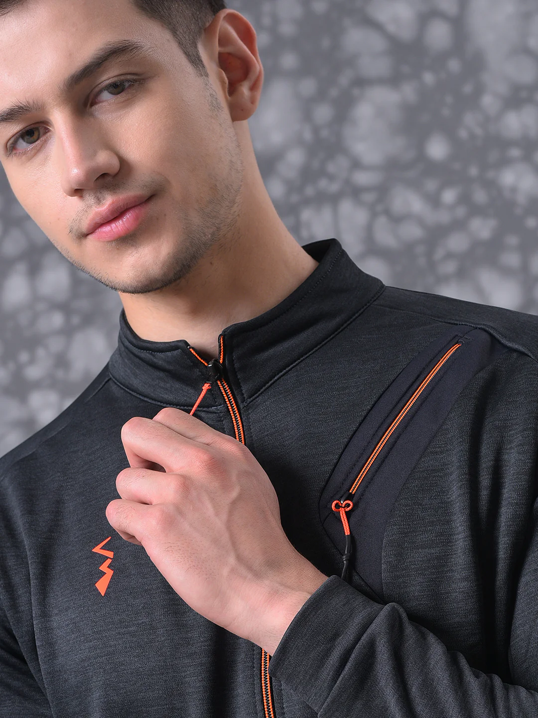 Solid Stylish Casual & Sports Tracksuit - Image 6