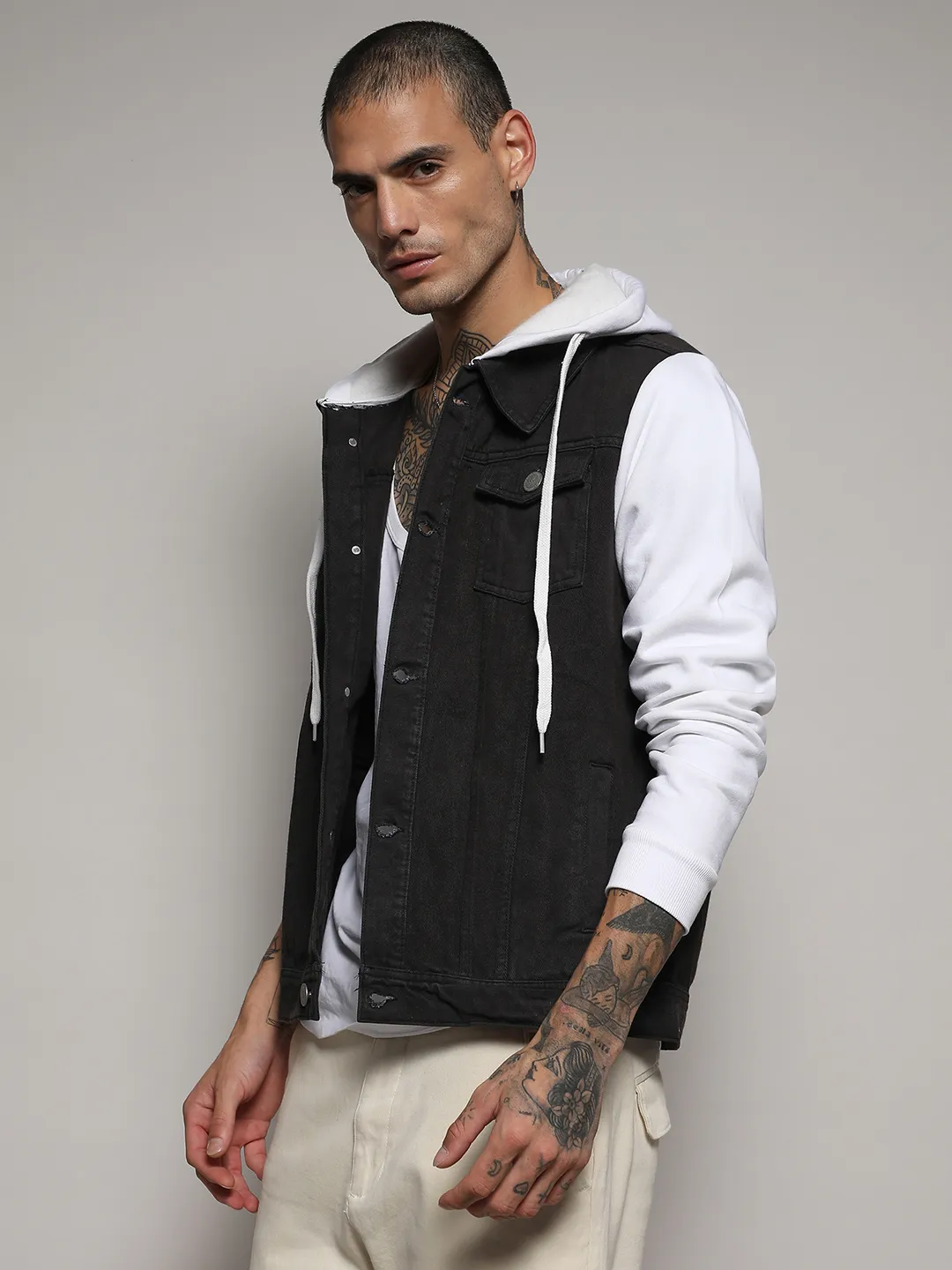 Medium-Wash Denim Jacket With Sweatshirt Sleeve - Image 3