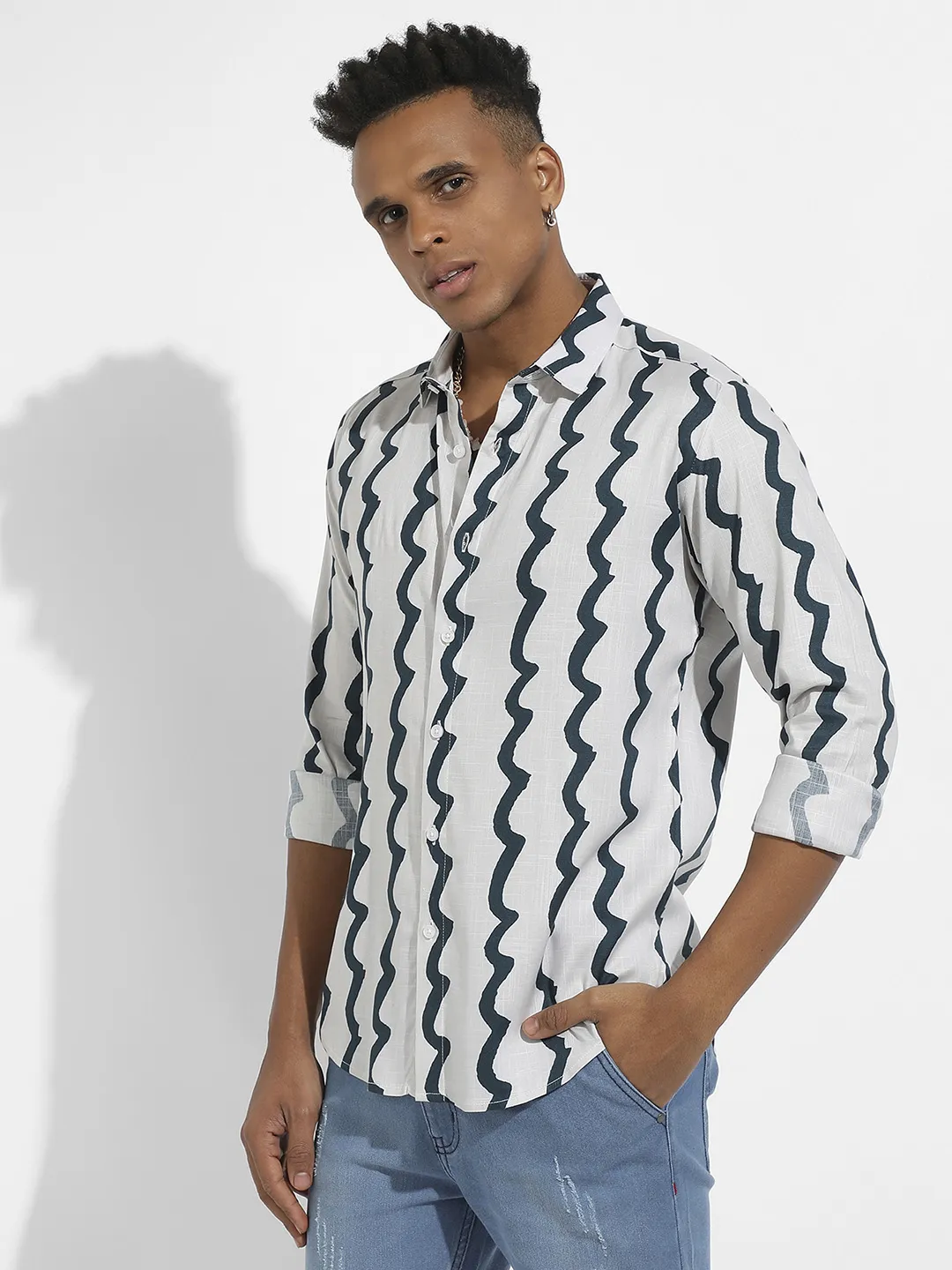 Contrast Paint Lines Shirt - Image 3